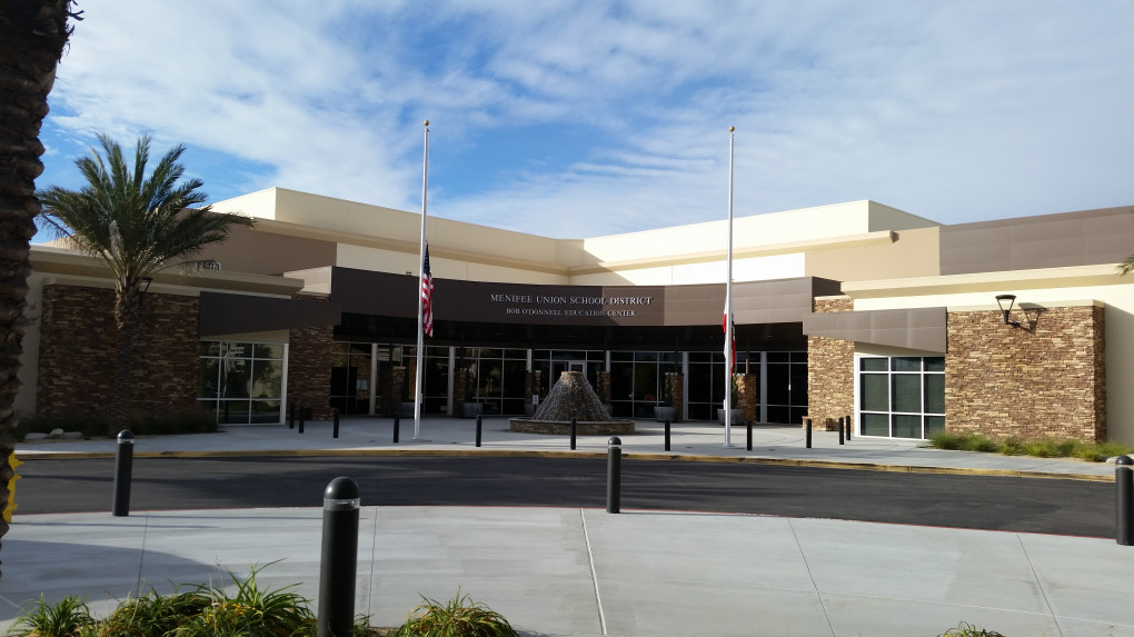 Menifee Union School District Logo