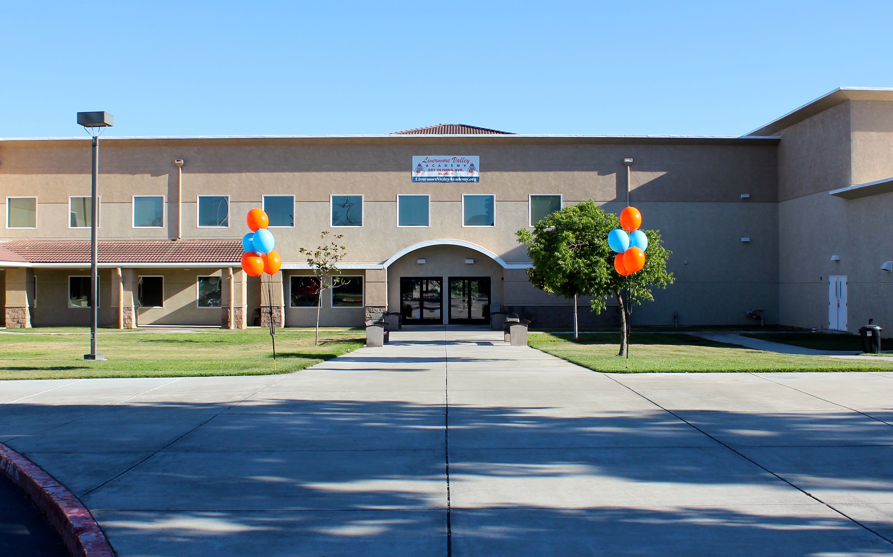 Livermore Valley Academy Logo